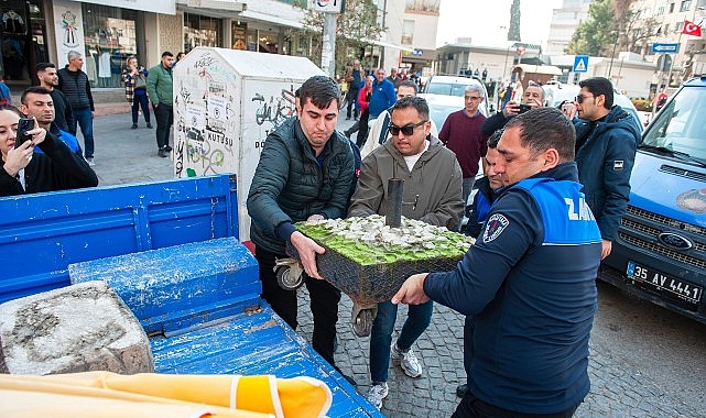 Karşıyaka Belediyesi, kent düzenini korumak amacıyla ilçe genelinde denetimlerini sürdürüyor.
