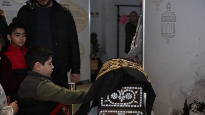 Kartepe Belediyesi’nin Ramazan etkinlikleri kapsamında, Kent Meydanı’ndaki Kartepe Sanat Evi