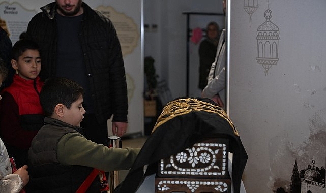 Kartepe Belediyesi’nin Ramazan etkinlikleri kapsamında, Kent Meydanı’ndaki Kartepe Sanat Evi