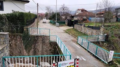 Kocaeli Büyükşehir Belediyesi, kentin dört bir yanında zamanla yıpranan, paslanan