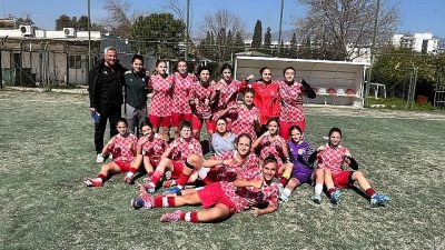 Konak Belediyespor, U-17 Kızlar Gelişim Ligi 13. Grup maçlarını liderlikle
