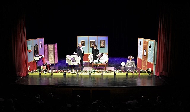 Başrollerini efsanevi Selena dizisinin, çılgın çifti Aslı ile Ekrem’i canlandıran