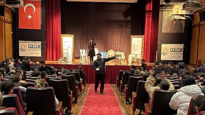 Gölcük Belediyesi, 62. Kütüphaneler Haftası kapsamında ortaokulu öğrencilerini Kazıklı Kervansarayı’nda