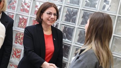 Maltepe Belediye Başkanı Esin Köymen, Ramazan Bayramı öncesinde belediye çalışanlarıyla