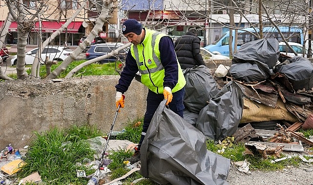 Maltepe Belediyesi’nce her bayram öncesi yoğun biçimde sürdürülen bayram temizliğine