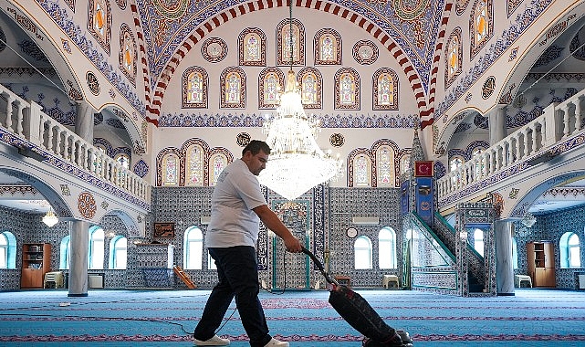 Maltepe Belediyesi yaklaşan Ramazan Bayramı öncesinde vatandaşların ibadetlerini temiz ve