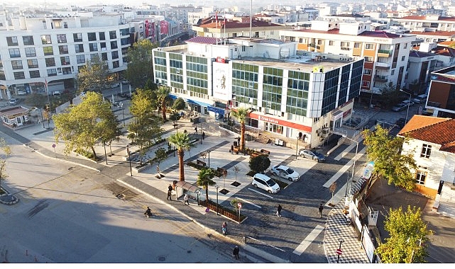 Menderes Belediyesi, Kasımpaşa Mahallesi’ne kazandırdığı yeni parkı açıyor.