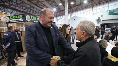 Menderes Belediyesi’nin Çanakkale şehitleri ve tüm şehitler adına düzenlediği iftar