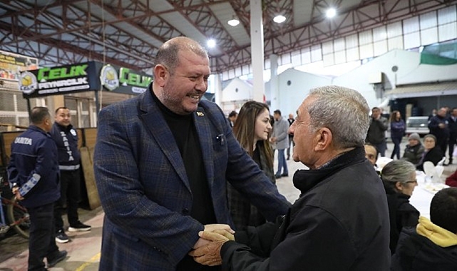 Menderes Belediyesi’nin Çanakkale şehitleri ve tüm şehitler adına düzenlediği iftar