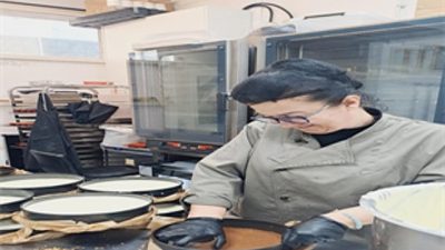 Hollanda’ya yerleşmeye hazırlanan Özgür Karasar, yeni hayatına güçlü bir başlangıç