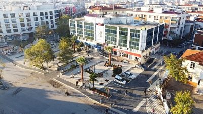 Menderes Belediyesi tarafından ilçe genelinde gerçekleştirilen çalışmalar nedeniyle mahalle muhtarları