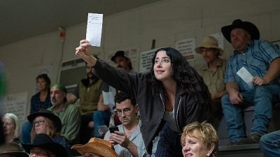 Netflix, Emmy ödüllü Dan Levy’nin imzasını taşıyan ve 9 Nisan’da yayınlanacak yeni