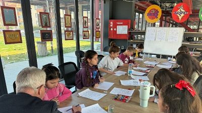 Nilüfer Belediyesi, ara tatilde çocukları eğitici ve eğlendirici etkinliklerle buluşturdu.