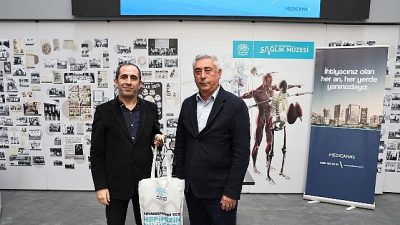 Nilüfer Belediyesi’nin düzenlediği Sağlık Buluşmaları'nda konuşan Op. Dr. Vedat Oruk,