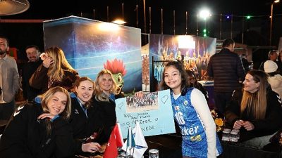 Vodafone Sultanlar Ligi’nde Bursa’yı başarıyla temsil eden Nilüfer Belediyespor Eker