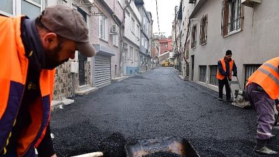 Osmangazi Belediyesi, şehir genelinde ulaşım rahatlığını artırmak ve vatandaşların yaşam