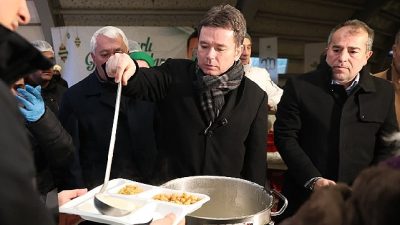 Osmangazi Belediye Başkanı Erkan Aydın, Ramazan ayı boyunca her gün