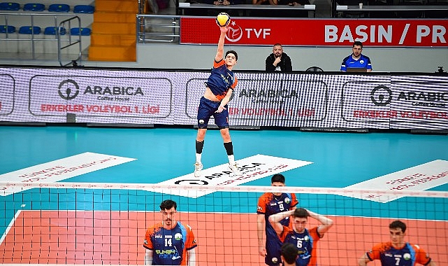 Arabica Coffee House Erkekler Voleybol 1. Ligi’nde Osmangazi Belediyespor, sahasında