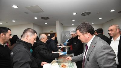 Osmangazi Belediye Başkanı Erkan Aydın, Ramazan ayının birlik, beraberlik ve