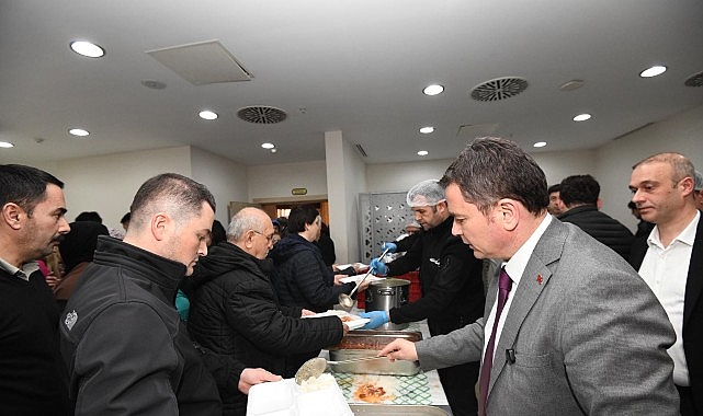 Osmangazi Belediye Başkanı Erkan Aydın, Ramazan ayının birlik, beraberlik ve