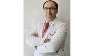 Çocukluk çağında görülen ve duruş bozukluklarına yol açan nörolojik bir