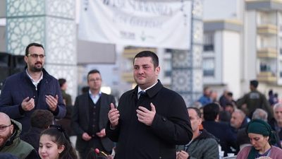 Torbalı Belediyesi, Ramazan ayı kapsamında Atatürk Mahallesi’nde bulunan Şehr-i Gülistan