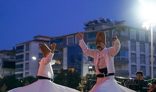 Torbalı Belediyesi tarafından Ramazan ayı dolayısıyla düzenlenen iftar programlarının ikincisi