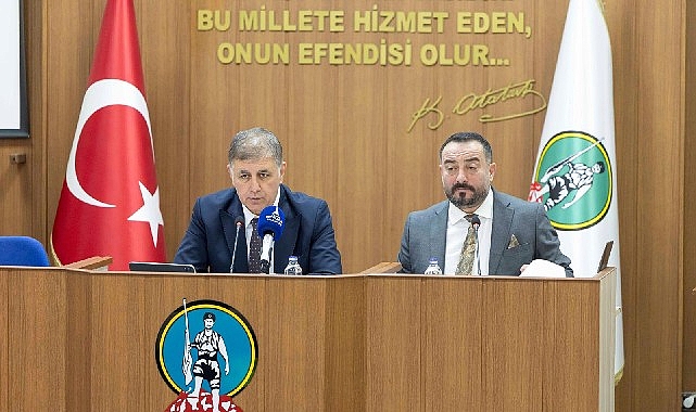 İzmir Büyükşehir Belediye Başkanı Dr. Cemil Tugay, Ödemiş'te düzenlenen iftarın