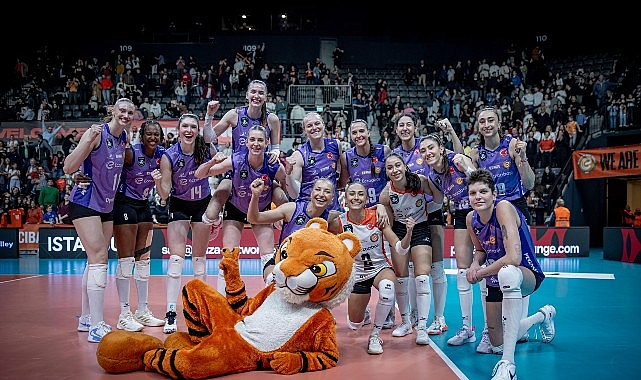 Eczacıbaşı Dynavit, CEV Zeren Group Şampiyonlar Ligi çeyrek final ilk karşılaşmasında, evinde Polonya