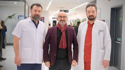 Uzmanlar meme kanserinde erken tanının önemine vurgu yaptı. Yeni lezyonların