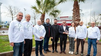 Daha yeşil bir kent hedefiyle çalışmalarını sürdüren Karşıyaka Belediyesi, Voleybolun