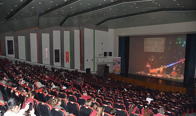 Kıbrıs Yakın Doğu Üniversitesi’nin ev sahipliğini yaptığı 1. Lefkoşa Çocuk