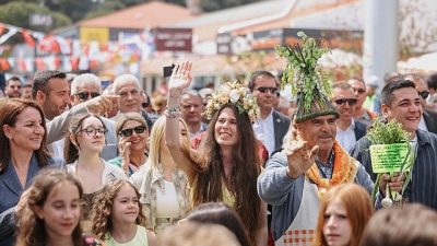 Alaçatı Ot Festivali, bir hafta boyunca yarışmalar, söyleşiler, gastronomi buluşmaları