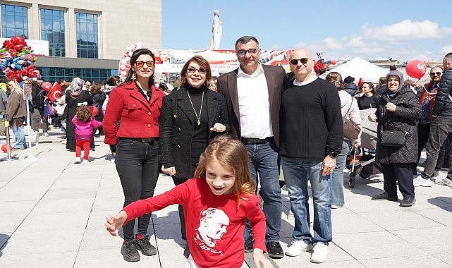 İstanbul Büyükşehir Belediyesi Şehir Tiyatroları’nın bu yıl 40.’sını düzenlediği “Çocuk Şenliği,” 23 Nisan 2026 Perşembe günü