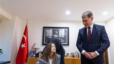 İzmir Büyükşehir Belediye Başkanı Dr. Cemil Tugay, 23 Nisan Ulusal