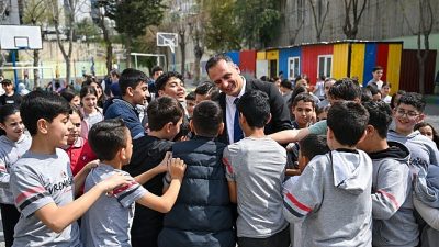 Kahramanmaraş ve Şanlıurfa’da yaşanan okul saldırılarının tüm Türkiye’yi yasa boğarken,