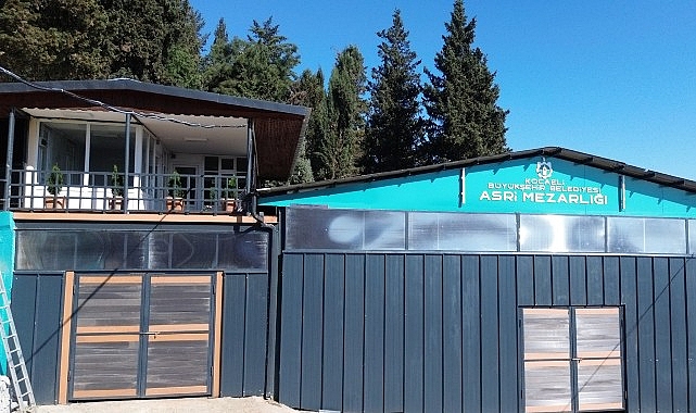 Kocaeli Büyükşehir Belediyesi, Asri Mezarlık’ta yürüttüğü bakım, onarım ve yenileme