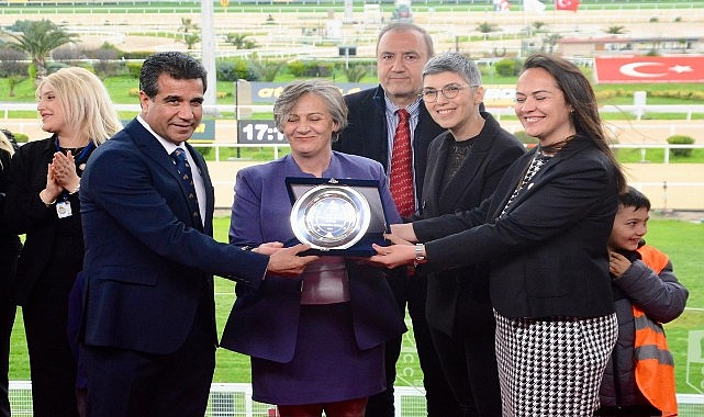 Avcılar Belediyesi, 2 Nisan Dünya Otizm Farkındalık Günü kapsamında toplumsal