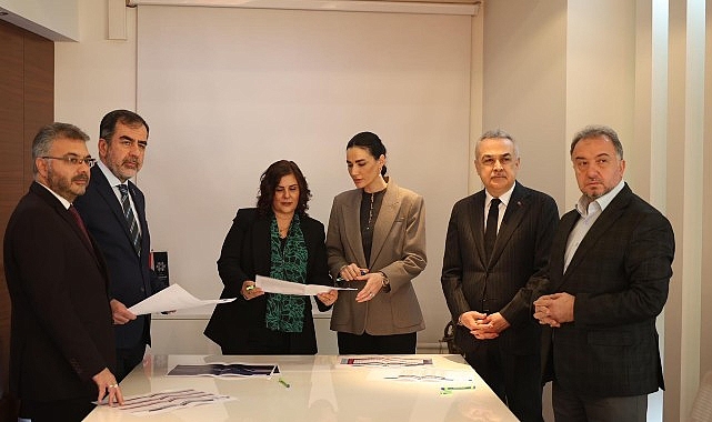 Aydın Büyükşehir Belediye Başkanı Özlem Çerçioğlu’na AK Parti Aydın İl