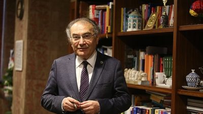 Üsküdar Üniversitesi Kurucu Rektörü, NPİSTANBUL Hastanesi Yönetim Kurulu Başkanı ve