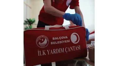 Balçova Belediyesi, evde sağlık ve hasta nakil hizmetiyle yatağa bağımlı