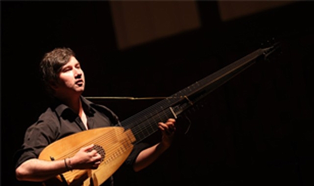 İzmir Büyükşehir Belediyesi Ahmed Adnan Saygun Sanat Merkezi’nde düzenlenen 6.