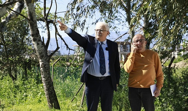 Burhaniye Belediyesi Fen İşleri Müdürlüğü ekipleri, ilçe genelinde dokuz ayrı