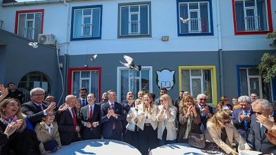 Bakırköy Belediye Başkanı Doç. Dr. Ayşegül Ovalıoğlu, Paskalya dolayısıyla ilçedeki