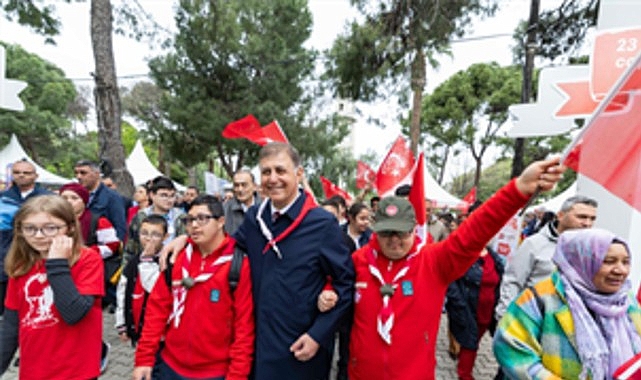 İzmir Büyükşehir Belediye Başkanı Dr. Cemil Tugay, Kültürpark’ta düzenlenen 23