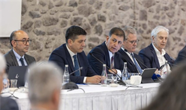 İzmir Büyükşehir Belediye Başkanı Dr. Cemil Tugay, İEKKK toplantısında enerji