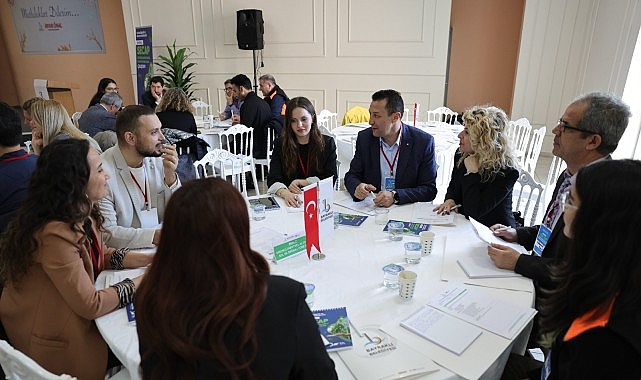 Bayraklı Belediyesi, kentin sürdürülebilir geleceğini şekillendirmek amacıyla Sürdürülebilir Enerji ve