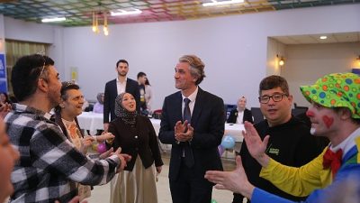 Bayrampaşa Belediyesi, ilçedeki engelli vatandaşların yaşamına dokunmaya ve onları eğlendirmeye