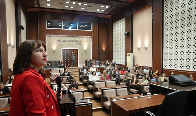 Keçiören Belediyesi tarafından personele “Kadın Sağlığı ve Üreme Bilgilendirme” konulu