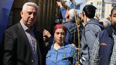 Bergama Belediyesi, kırsal kalkınmayı destekleyen ve yerel üretimi güçlendiren çalışmalara